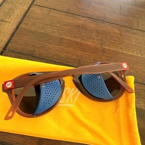 Sunski Like New Sunglasses - Brown Frame and Blue Sun Blockers